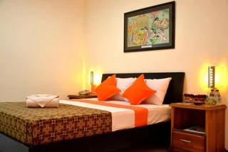 Маланг: Helios Hotel