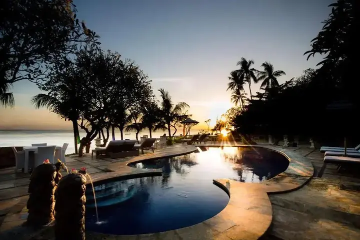 Тембок: Poinciana Resort Bali