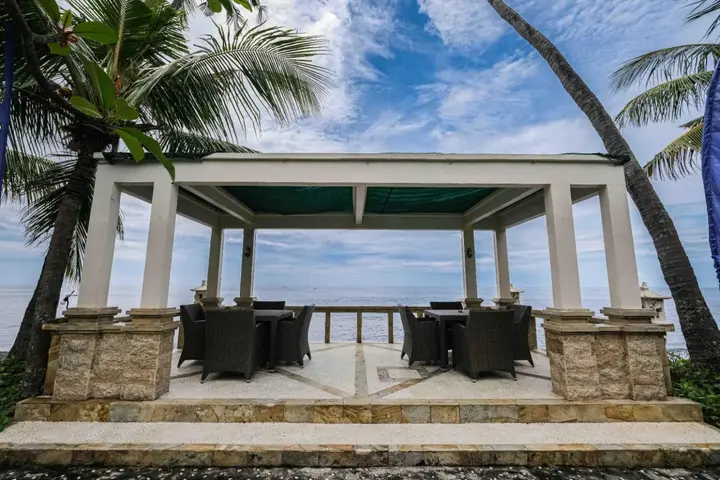 Тембок: Poinciana Resort Bali