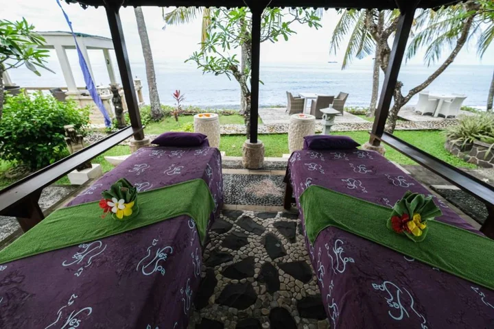 Тембок: Poinciana Resort Bali