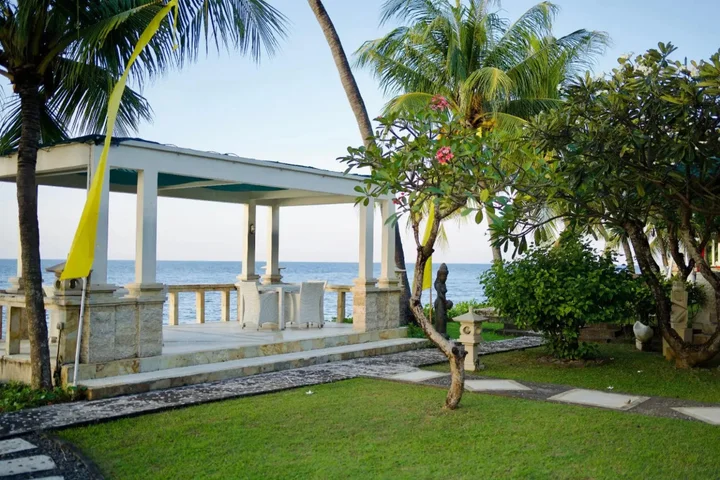 Тембок: Poinciana Resort Bali