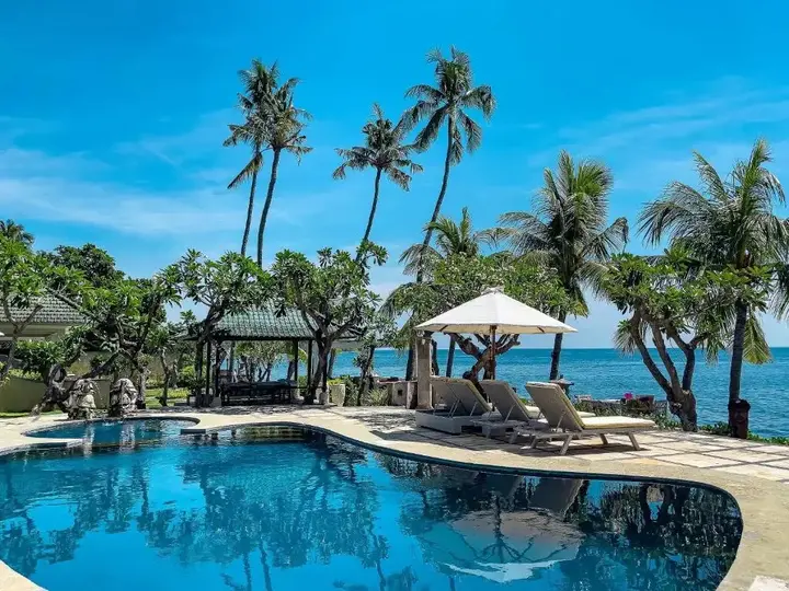 Тембок: Poinciana Resort Bali