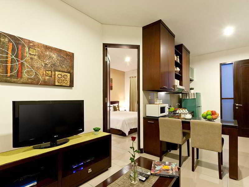 Джакарта: M Residence Menteng