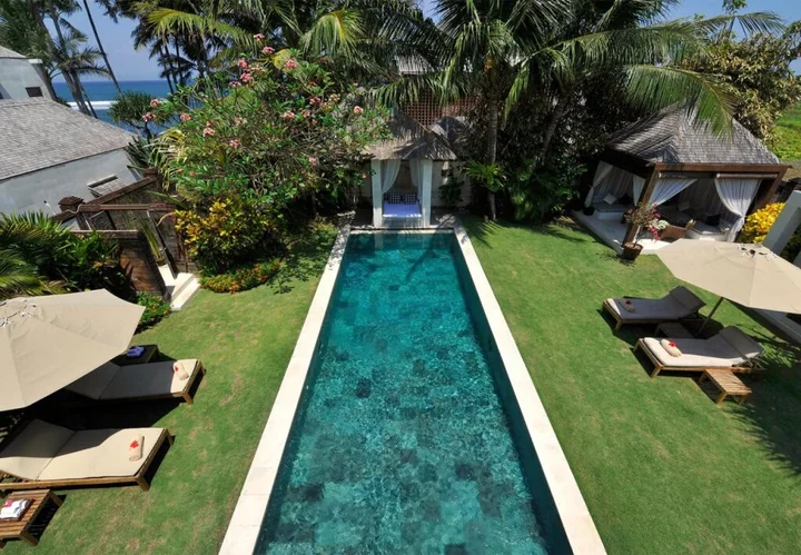 Сукавати: Majapahit Beach Villas