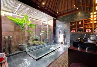 Сукавати: Majapahit Beach Villas
