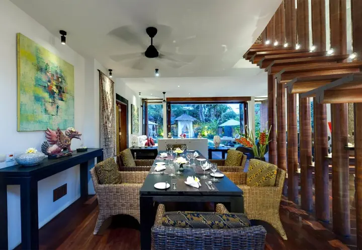 Сукавати: Majapahit Beach Villas