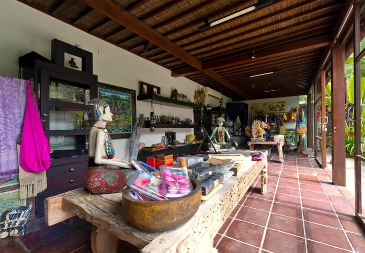 Сукавати: Majapahit Beach Villas