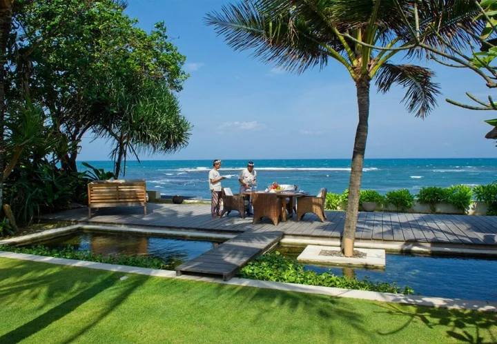 Сукавати: Majapahit Beach Villas