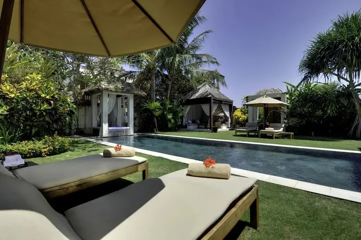 Сукавати: Majapahit Beach Villas by Nakula