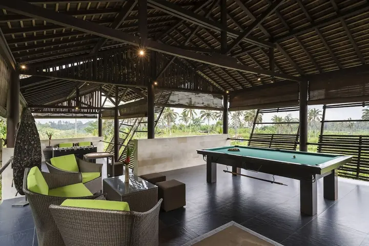 Тембок: Awan Biru Resort