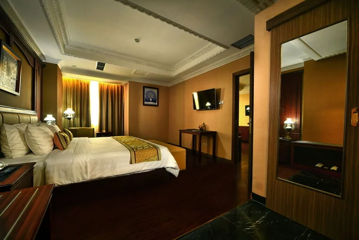 Батуретно: The Rich Jogja Hotel
