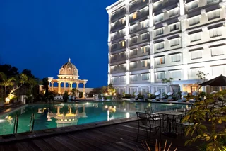Батуретно: The Rich Jogja Hotel