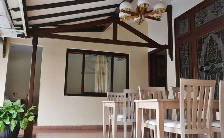 Маланг: Lovender Guesthouse