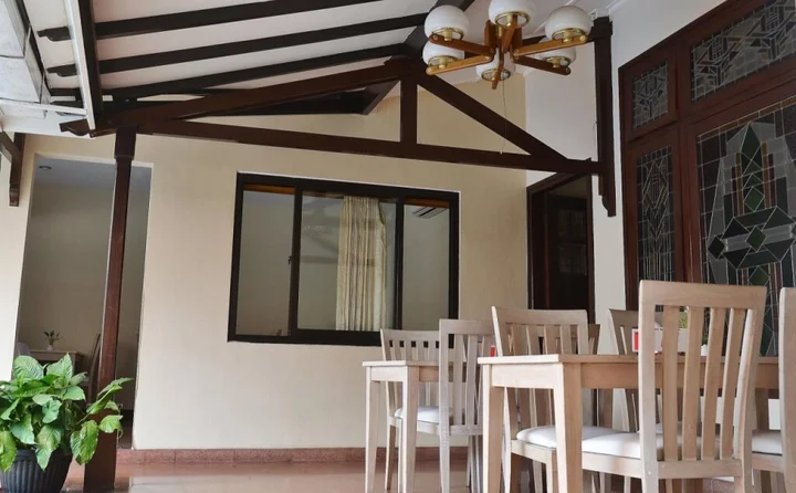 Маланг: Lovender Guesthouse