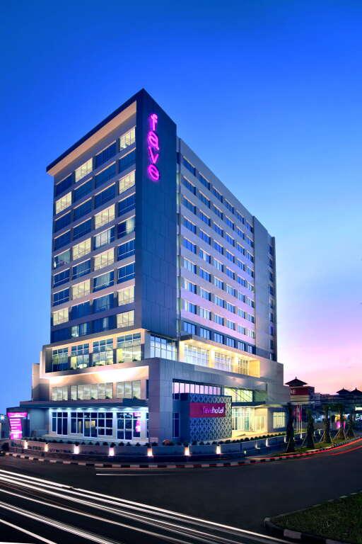 Сукохарджо: Отель Favehotel Solo Baru