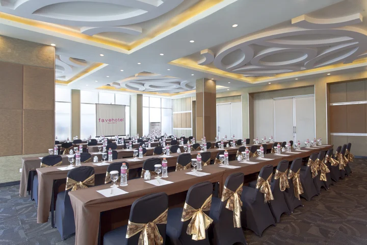 Сукохарджо: Отель Favehotel Solo Baru