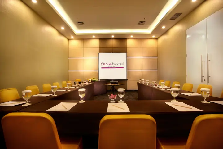 Сукохарджо: Отель Favehotel Solo Baru