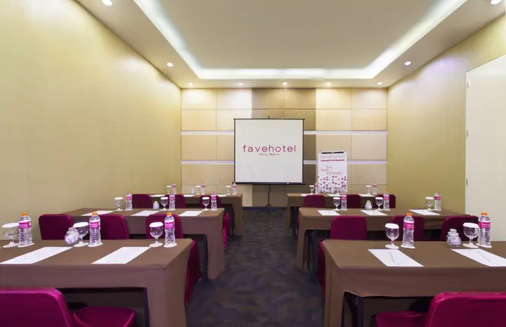 Сукохарджо: Отель Favehotel Solo Baru