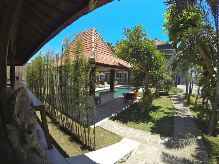 Переренан: Premier Surf Camp