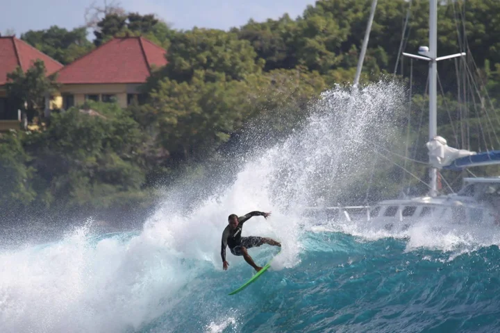 Переренан: Premier Surf Camp