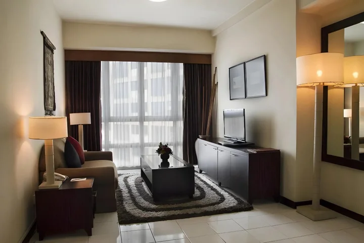 Сурабая: Verwood Hotel & Serviced Residence