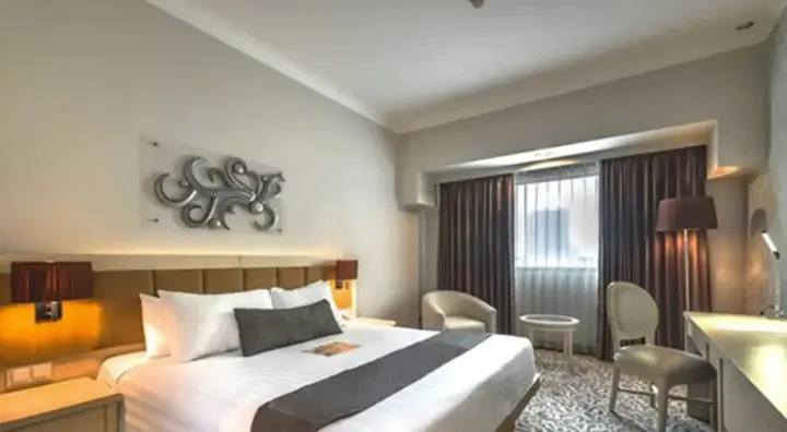 Сурабая: Verwood Hotel & Serviced Residence