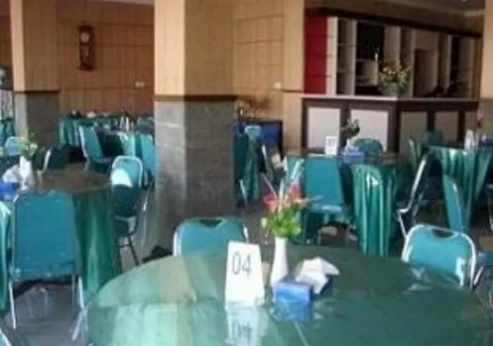 Маумере: Sylvia Hotel Maumere