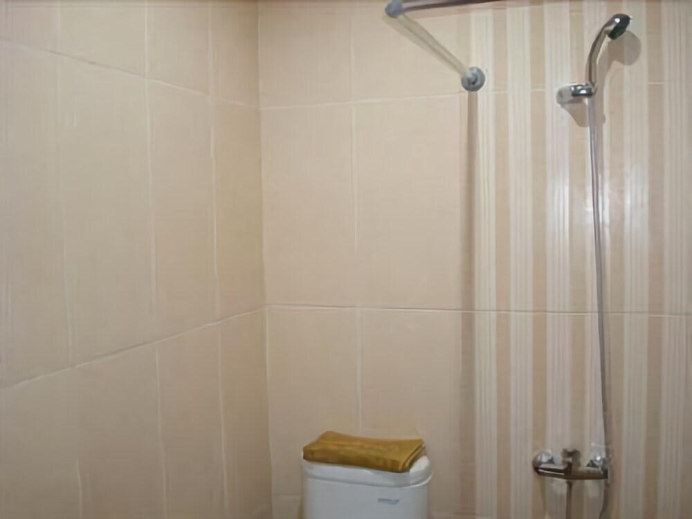 Маланг: D Pavilion Guesthouse