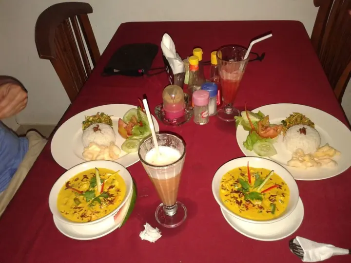 Бунутан: Titi Sedana Homestay