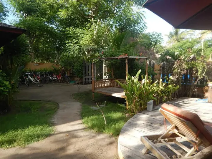 Гили Траванган: Rumah Kalua Villa