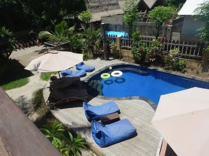 Гили Траванган: Rumah Kalua Villa