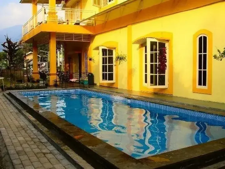 Сизаруа: Arimbi Cibulan Suites