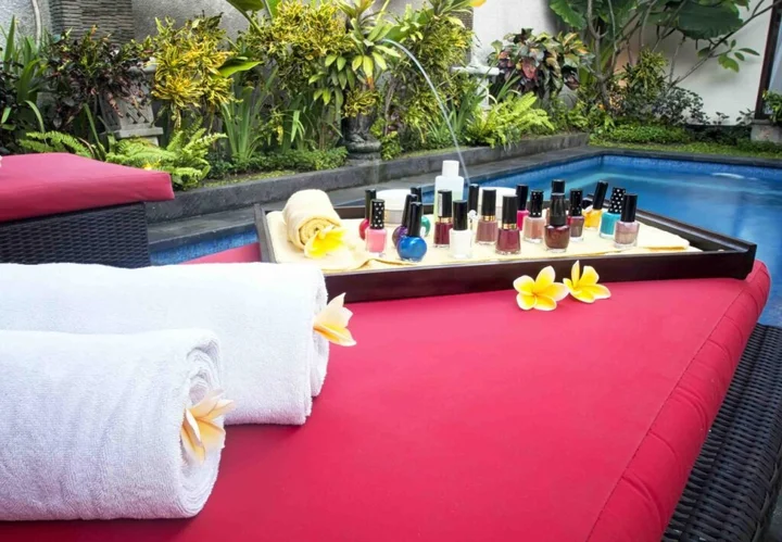 Кута: De'bharata Bali Villas Seminyak