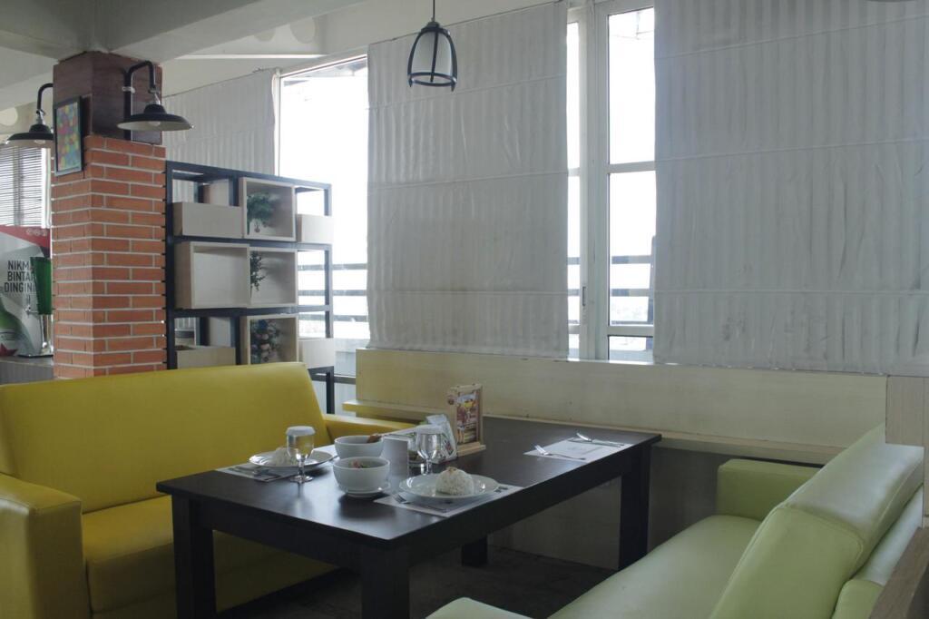Понтианак: Transera Hotel Pontianak