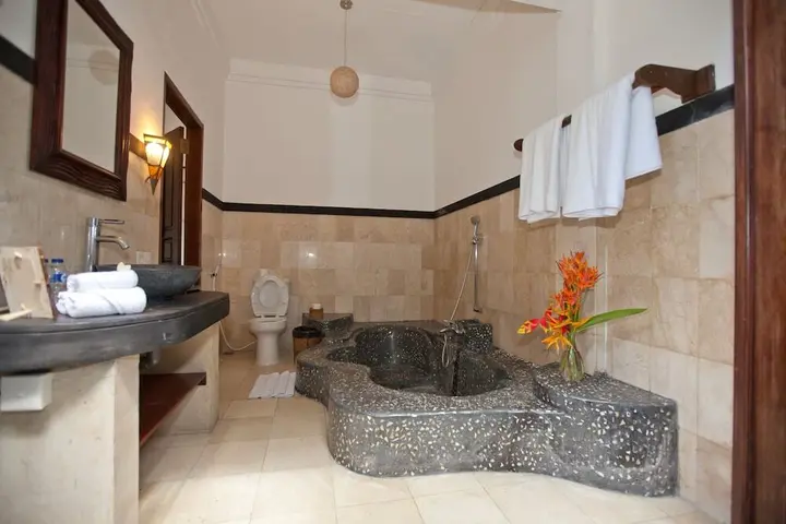 Чангу: The Junno Villa