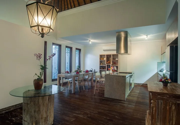 Чангу: Villa Avalon