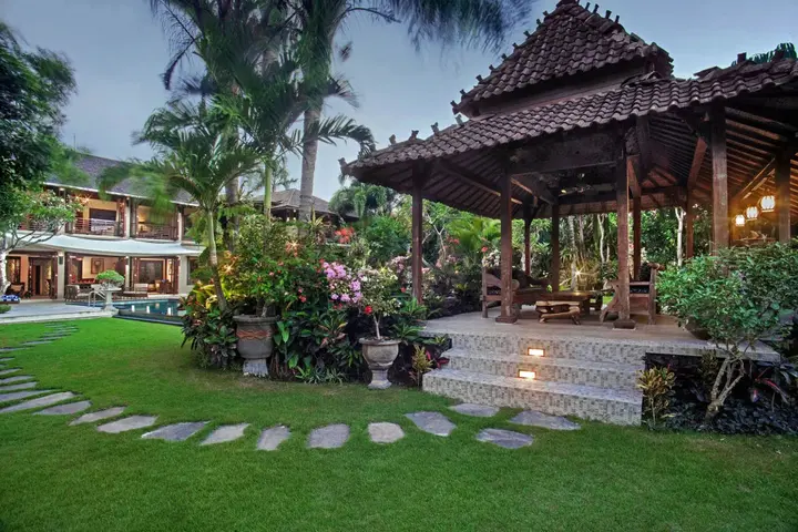 Чангу: Villa Avalon