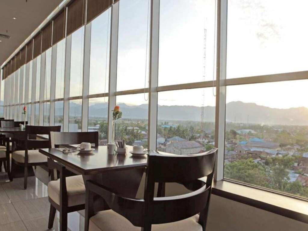 Горонтало: FOX Hotel Gorontalo