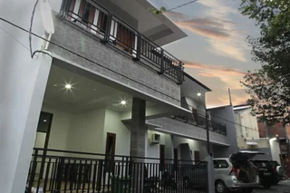 Депок: Andelis Homestay