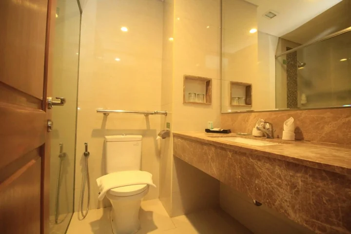 Купанг: Hotel On The Rock