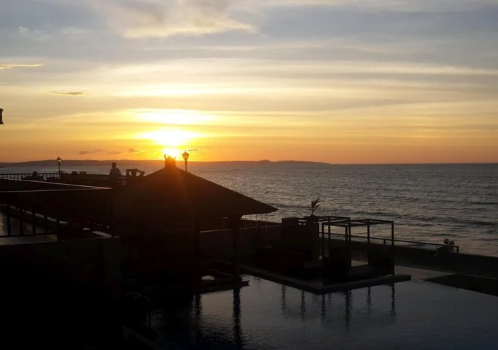 Купанг: Hotel On The Rock
