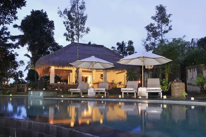 Тембок: Puri Sebatu Resort
