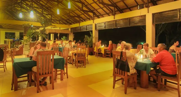 Лабуан-Баджо: Puri Sari Beach Hotel