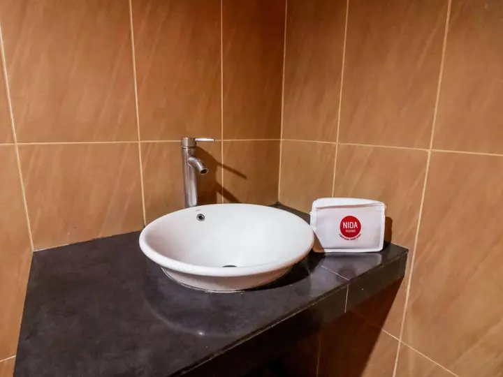 Депок: Front One Resort Yogyakarta