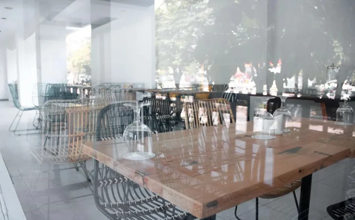 Депок: Front One Resort Yogyakarta
