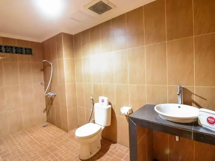Депок: Front One Resort Yogyakarta