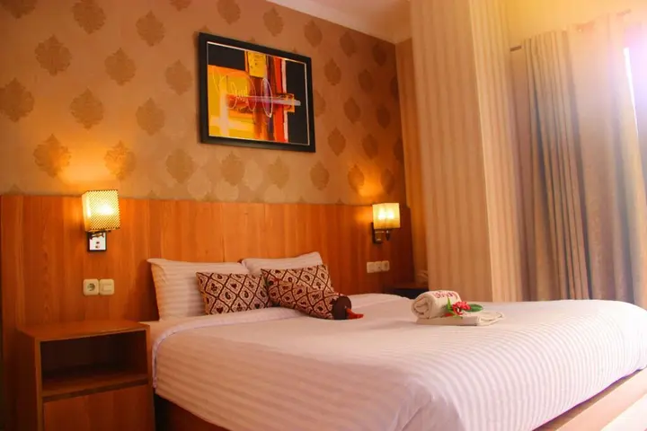 Депок: Front One Resort Yogyakarta