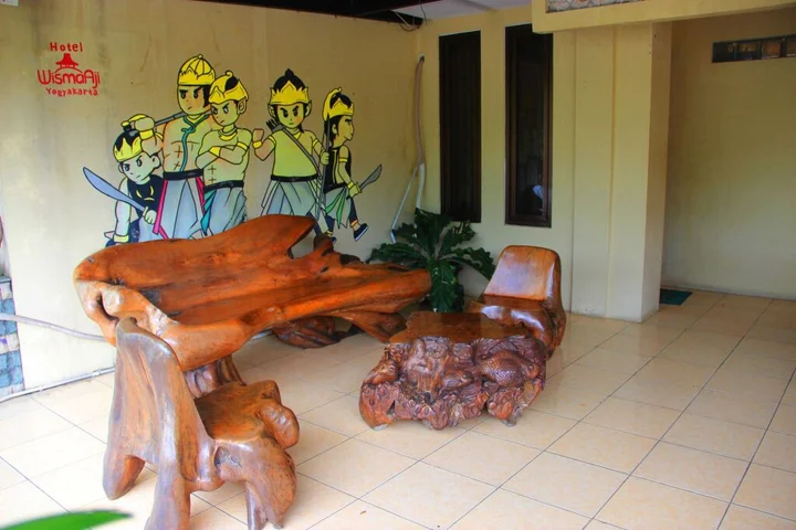 Депок: Front One Resort Yogyakarta