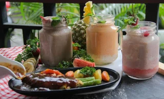 Депок: Front One Resort Yogyakarta