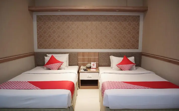 Пеканбару: OYO 742 Mona Plaza Hotel